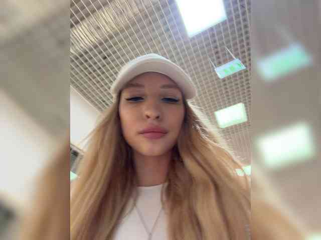 Cristi-Candy webcam