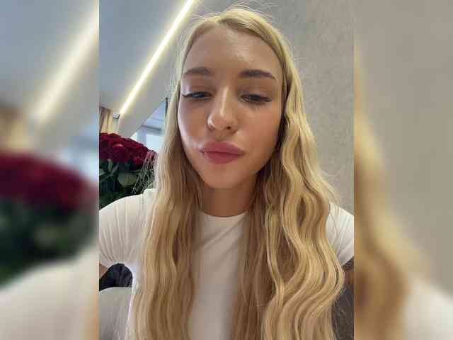 EwaBrown Sex Cam Show