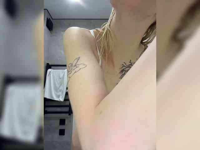 sex cam live EwaBrown