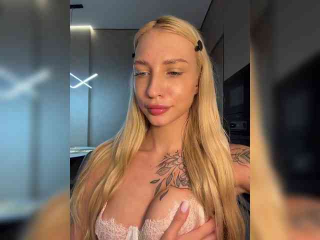 EwaBrown Sex Cam Show