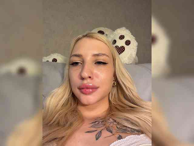 EwaBrown Live Webcam on BongaCams