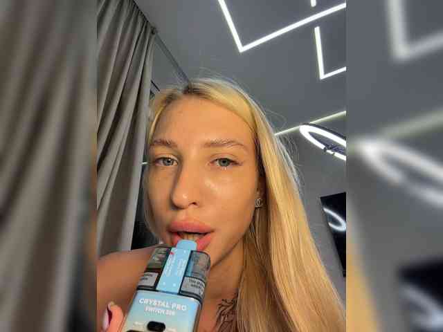 Cristi-Candy webcam