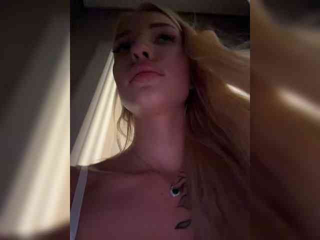 Cristi-Candy webcam