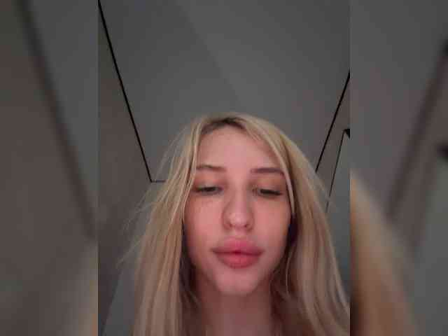 Cristi-Candy webcam
