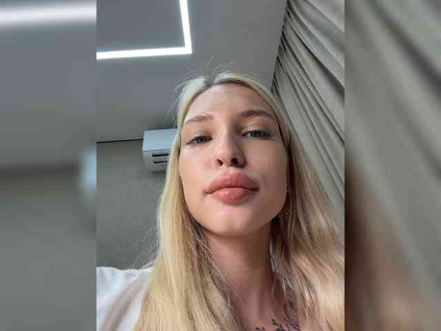 Cristi-Candy webcam
