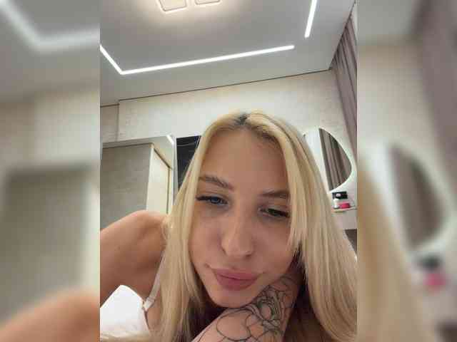 Cristi-Candy webcam