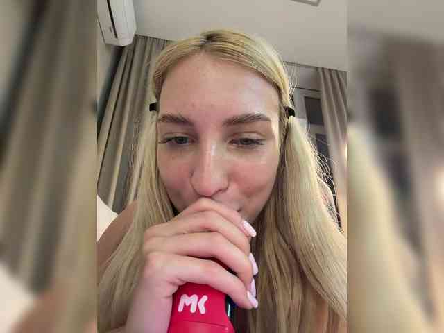 EwaBrown Sex Cam Show