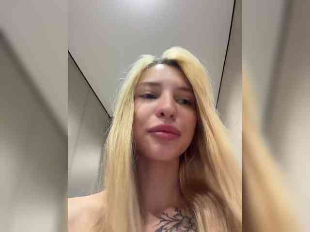 Cristi-Candy webcam