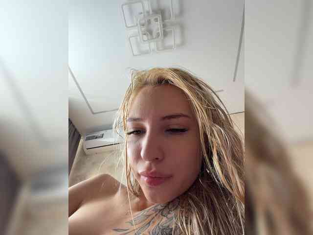 Cristi-Candy webcam