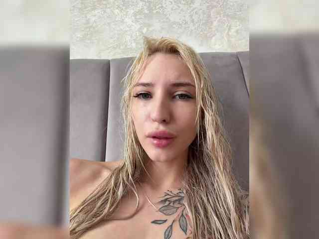 EwaBrown Sex Cam Show