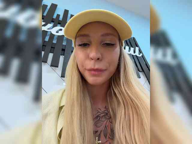 Cristi-Candy webcam