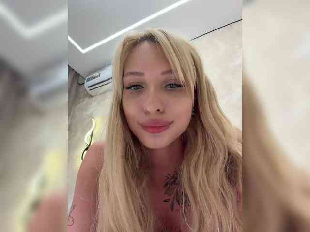 Cristi-Candy webcam
