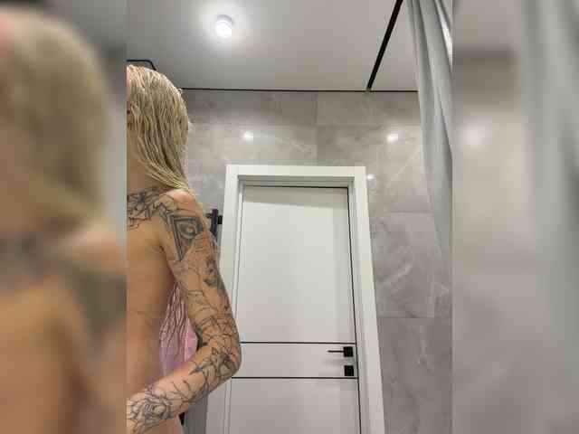sex cam live EwaBrown