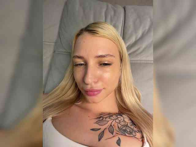 EwaBrown Live Webcam on BongaCams