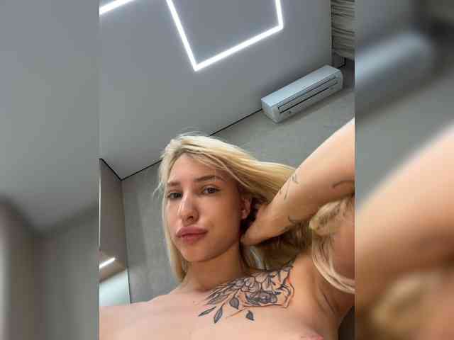 Cristi-Candy webcam