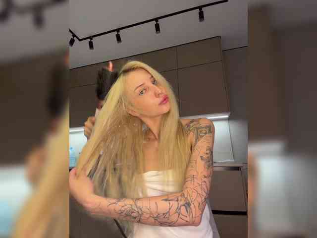Cristi-Candy webcam