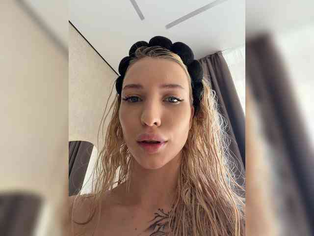 Cristi-Candy webcam