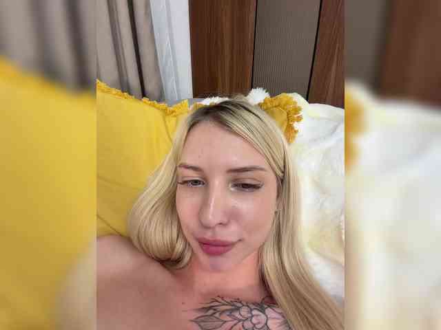 Cristi-Candy webcam