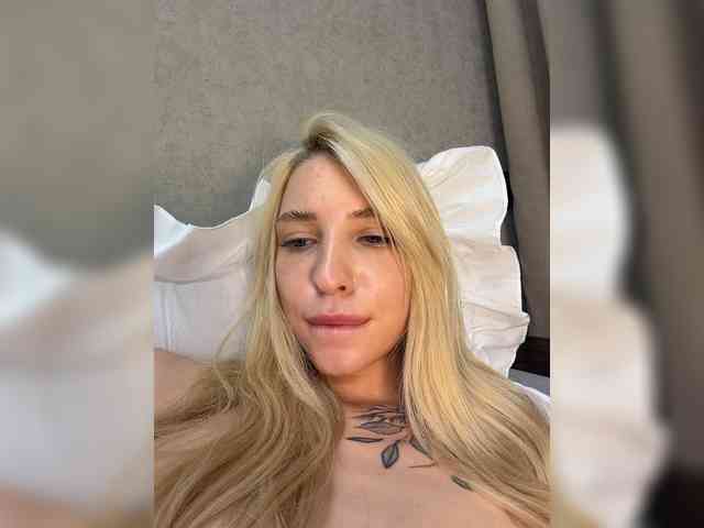 Cristi-Candy webcam