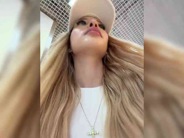 Cristi-Candy webcam