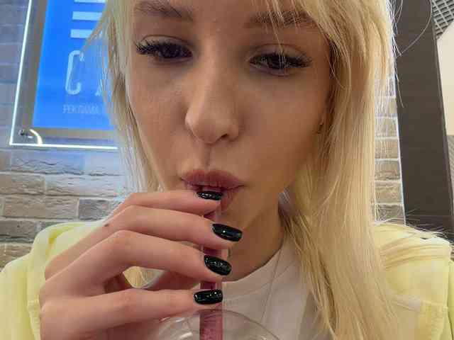 Cristi-Candy webcam