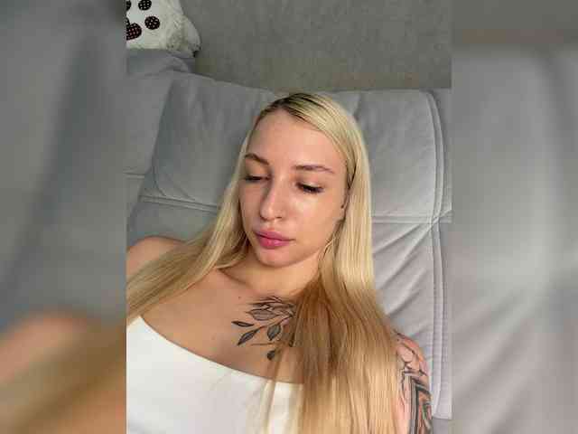 EwaBrown Live Webcam on BongaCams