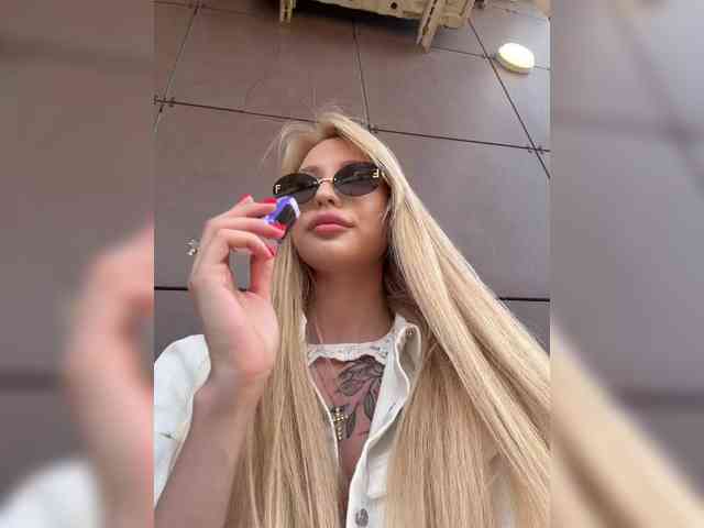 Cristi-Candy webcam