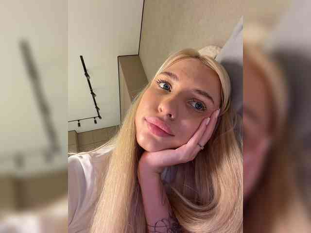 EwaBrown Sex Cam Show