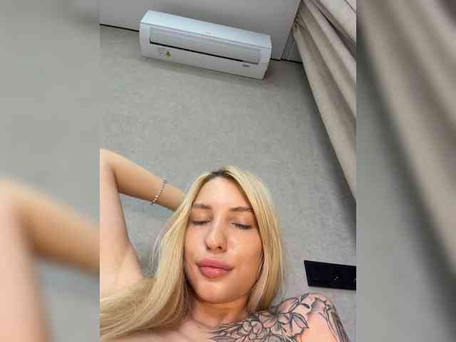 Cristi-Candy webcam