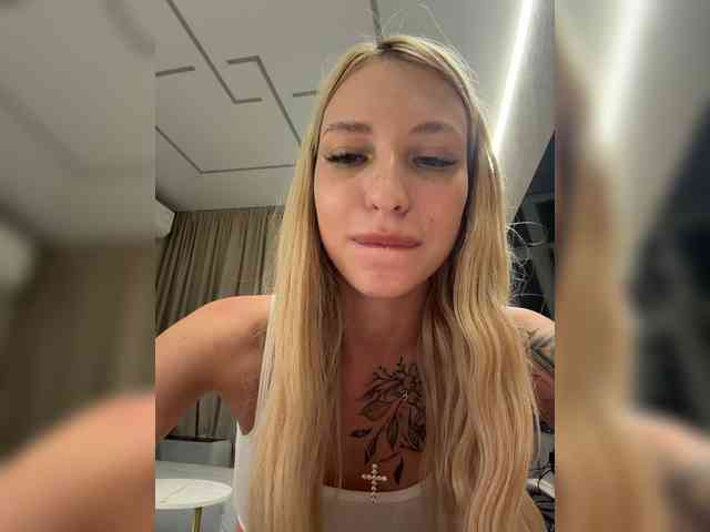 Cristi-Candy webcam