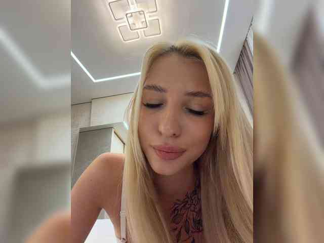 Cristi-Candy webcam