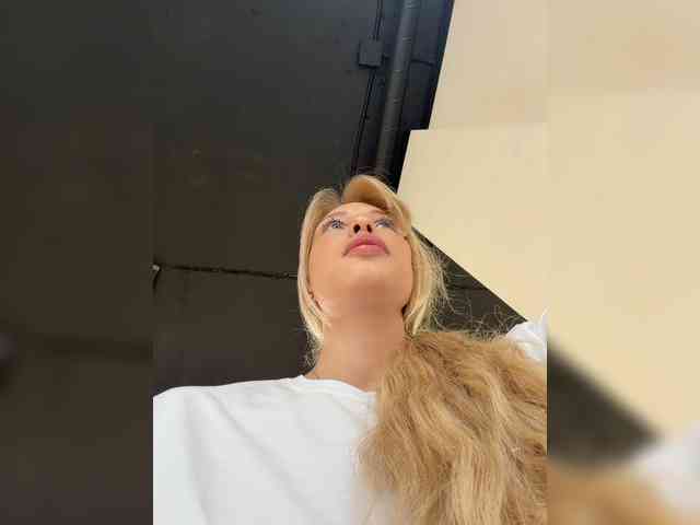 Cristi-Candy webcam