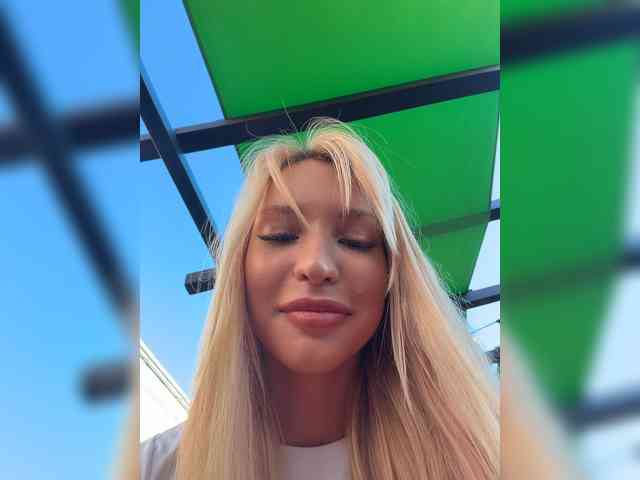 Cristi-Candy webcam