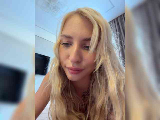 EwaBrown Sex Cam Show