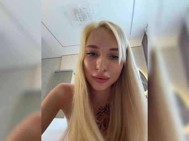 EwaBrown Sex Cam Show