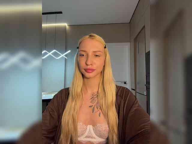EwaBrown Sex Cam Show