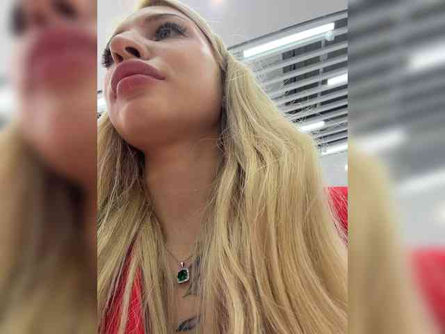 EwaBrown Sex Cam Show