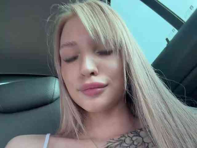 EwaBrown Live Webcam on BongaCams