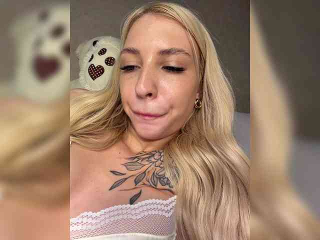 EwaBrown Sex Cam Show
