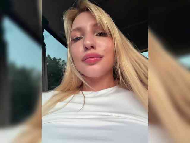 Cristi-Candy webcam