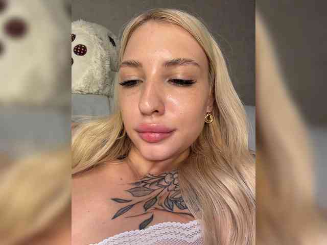 EwaBrown Sex Cam Show