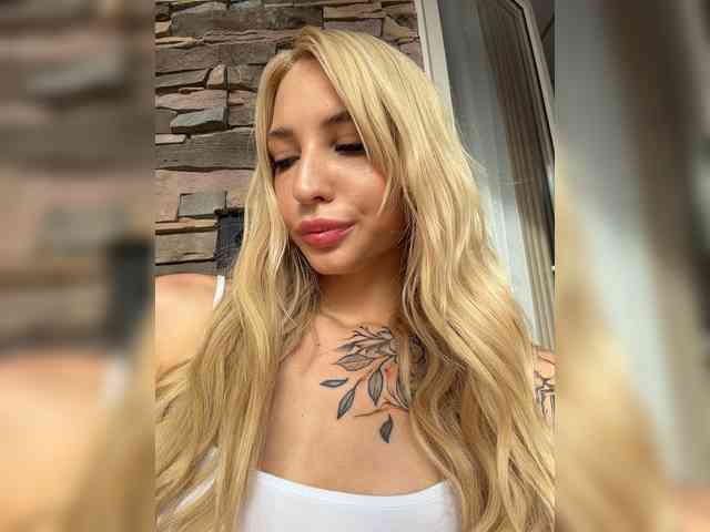 EwaBrown Sex Cam Show