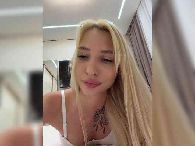 EwaBrown Sex Cam Show