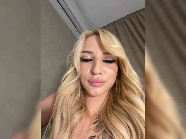 EwaBrown Sex Cam Show