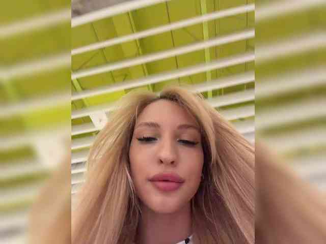 EwaBrown Live Webcam on BongaCams