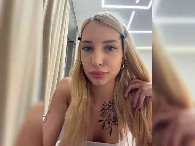 Cristi-Candy webcam