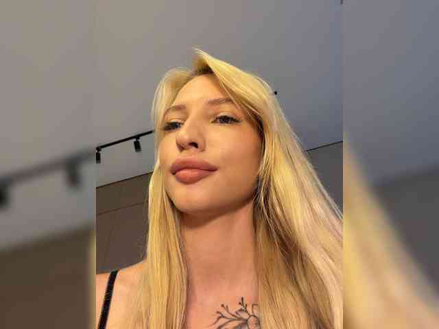 sex cam live EwaBrown