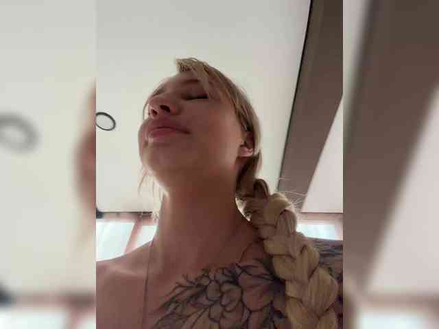 Cristi-Candy webcam