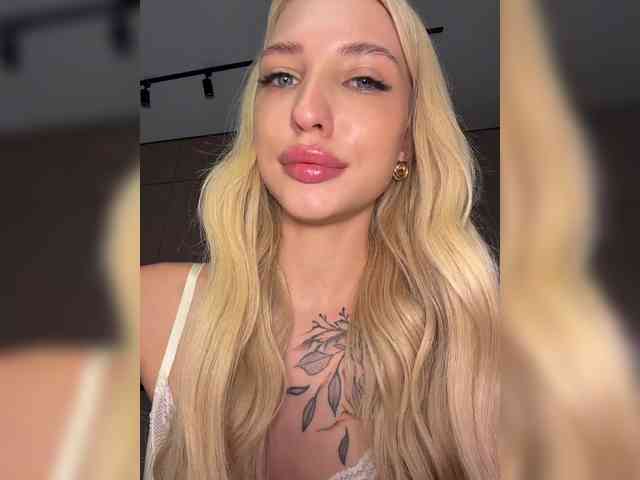 EwaBrown Sex Cam Show