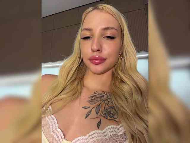 EwaBrown Sex Cam Show